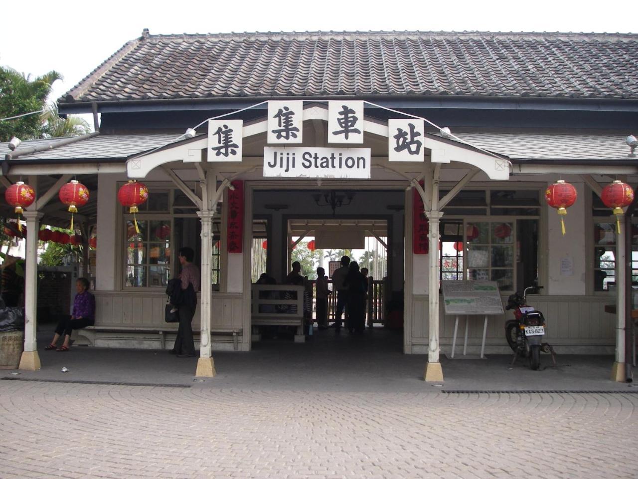 Chong Er Ya She Homestay Jiji Eksteriør billede